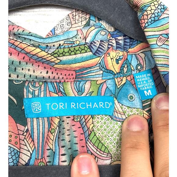 Tori Richard Men’s Medium Fish Print Hawaiian Button-Up Cotton Dress Shirt - Picture 4 of 4